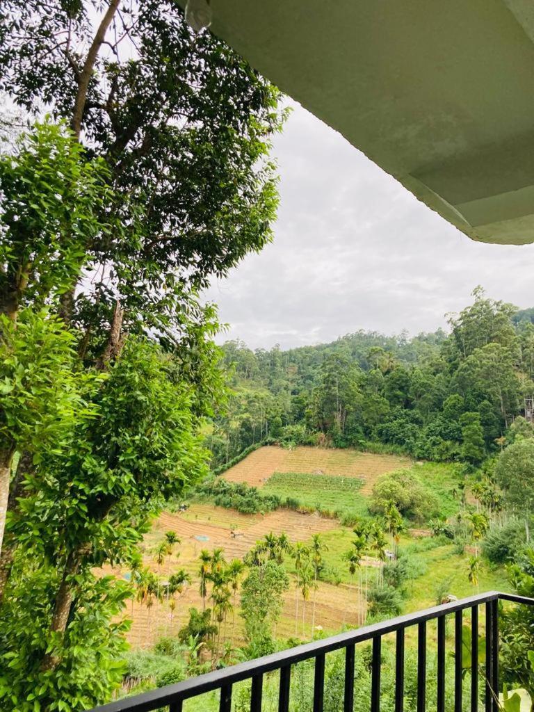 Silent Nest Bed & Breakfast Ella Bagian luar foto